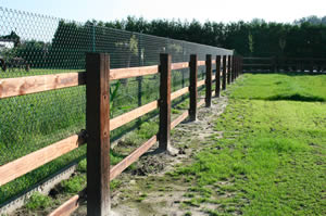 Hardhouten weideafrastering